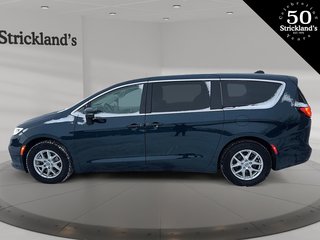 2023 Chrysler Pacifica Touring L FWD in Stratford, Ontario - 5 - w320h240px