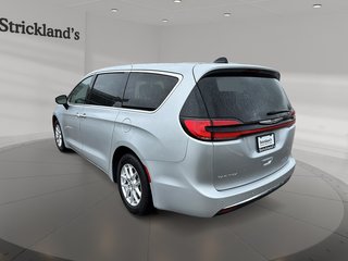 2023 Chrysler Pacifica Touring L FWD in Stratford, Ontario - 4 - w320h240px