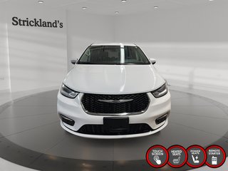 2023 Chrysler Pacifica Touring L FWD in Stratford, Ontario - 2 - w320h240px