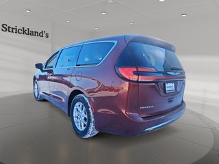 2023 Chrysler Pacifica Touring L FWD in Stratford, Ontario - 4 - w320h240px