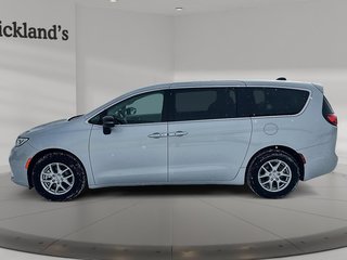 2024 Chrysler Pacifica Touring-L FWD in Stratford, Ontario - 5 - w320h240px