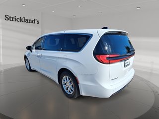 2024 Chrysler Pacifica Touring-L FWD in Stratford, Ontario - 4 - w320h240px