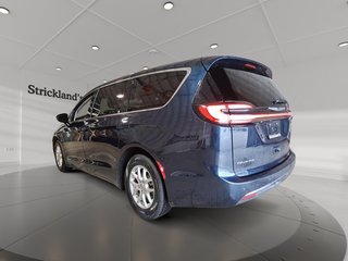 2024 Chrysler Pacifica Touring-L FWD in Stratford, Ontario - 4 - w320h240px