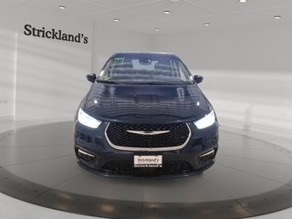 2024 Chrysler Pacifica Touring-L FWD in Stratford, Ontario - 2 - w320h240px