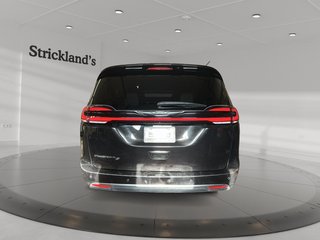 2024 Chrysler Pacifica Touring-L FWD in Stratford, Ontario - 3 - w320h240px