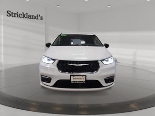 2024 Chrysler Pacifica Touring-L FWD in Stratford, Ontario - 2 - w320h240px