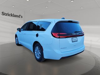 2024 Chrysler Pacifica Touring-L FWD in Stratford, Ontario - 4 - w320h240px