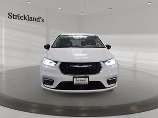 2024 Chrysler Pacifica Touring-L FWD in Stratford, Ontario - 2 - w320h240px