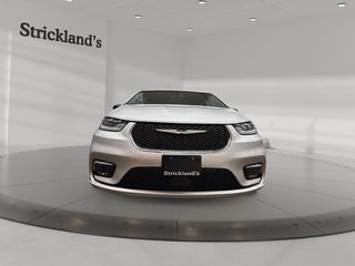 2024 Chrysler Pacifica Touring-L FWD in Stratford, Ontario - 2 - w320h240px