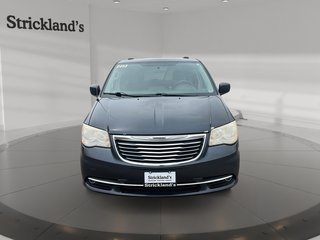 2013 Chrysler Town and Country Touring Wagon in Stratford, Ontario - 2 - w320h240px