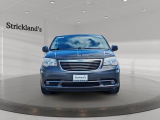 2014 Chrysler Town & Country Touring-l in Stratford, Ontario - 2 - w320h240px