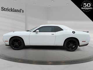 2017  Challenger SXT in Stratford, Ontario - 5 - w320h240px