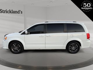 2017  Grand Caravan CVP / SXT in Stratford, Ontario - 5 - w320h240px