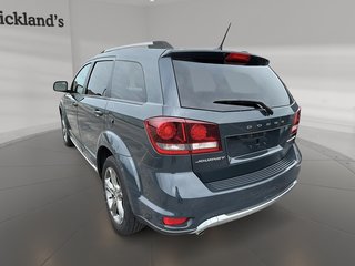 2017 Dodge Journey Crossroad in Stratford, Ontario - 4 - w320h240px