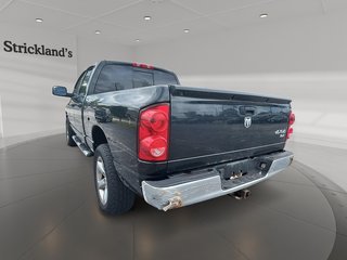 2008 Dodge Ram 1500 SXT Quad Cab 4WD in Stratford, Ontario - 4 - w320h240px