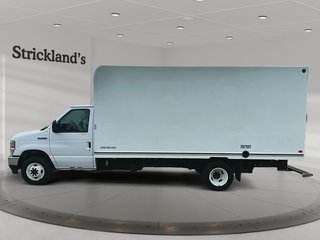 2022 Ford E-Series Cutaway E-450 DRW Super Duty CA 176WB in Stratford, Ontario - 5 - w320h240px