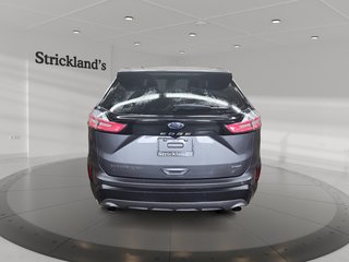 2022  Edge Titanium AWD in Stratford, Ontario - 2 - w320h240px