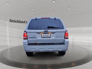 2009 Ford Escape XLT 4Dr 2WD 4CYL in Stratford, Ontario - 3 - w320h240px