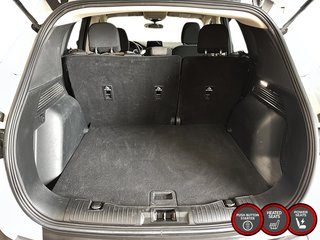 2020 Ford Escape SE - AWD in Stratford, Ontario - 6 - w320h240px