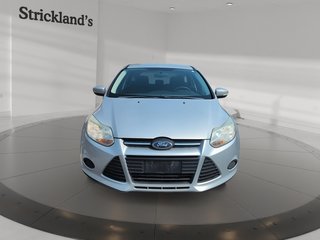 2013 Ford Focus SE Hatchback in Stratford, Ontario - 2 - w320h240px