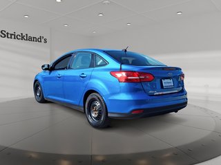 2016 Ford Focus Sedan SE in Stratford, Ontario - 4 - w320h240px