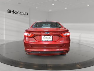 2015 Ford Fusion SE FWD in Stratford, Ontario - 3 - w320h240px