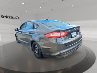 2016 Ford Fusion SE FWD in Stratford, Ontario - 4 - w320h240px
