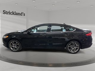 2017 Ford Fusion SE FWD in Stratford, Ontario - 5 - w320h240px