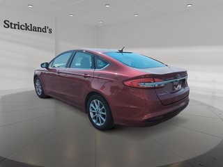 2017 Ford Fusion SE FWD in Stratford, Ontario - 4 - w320h240px