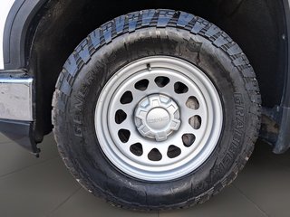 2022 GMC New Sierra 1500 Crew Cab 4x4 Pro Standard Box in Stratford, Ontario - 6 - w320h240px