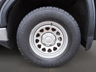 2022 GMC New Sierra 1500 Double Cab 4x4 Double Cab Standard Box 4WD Base in Stratford, Ontario - 6 - w320h240px