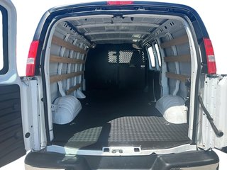 2022 GMC Savana Cargo 2500 135wb 2WD in Stratford, Ontario - 6 - w320h240px
