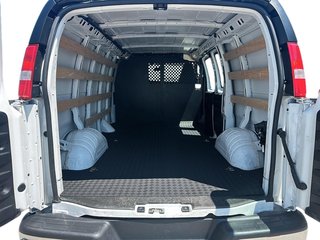 2023 GMC Savana Cargo 2500 135wb 2WD in Stratford, Ontario - 6 - w320h240px