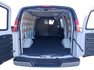 2023 GMC Savana Cargo 2500 135wb 2WD in Stratford, Ontario - 6 - w320h240px
