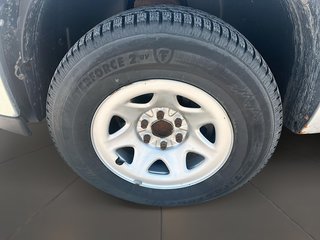 2013 GMC Sierra 1500 WT Reg Cab Standard Box 2WD 1SA in Stratford, Ontario - 6 - w320h240px