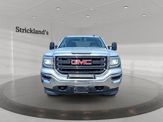 2016 GMC Sierra 1500 Crew 4x4 SLT / Standard Box in Stratford, Ontario - 2 - w320h240px
