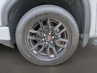 2024 GMC Sierra 1500 Crew Cab Standard Box 4-Wheel Drive Pro in Stratford, Ontario - 6 - w320h240px