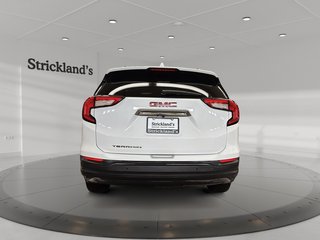 2024 GMC Terrain FWD SLE in Stratford, Ontario - 2 - w320h240px