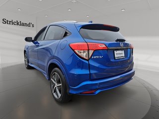 2022 Honda HR-V Touring 4WD in Stratford, Ontario - 4 - w320h240px