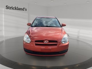 2007 Hyundai Accent 3Dr  GS 5sp in Stratford, Ontario - 2 - w320h240px