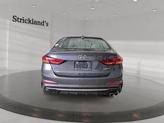 2018  Elantra GT Sport MT in Stratford, Ontario - 3 - w320h240px