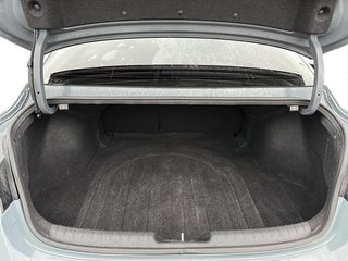 2022 Hyundai Elantra Sedan Ultimate IVT in Stratford, Ontario - 6 - w320h240px