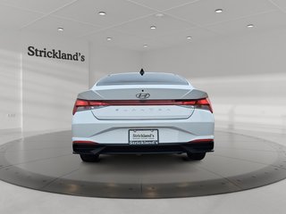 2022 Hyundai Elantra Sedan Essential IVT in Stratford, Ontario - 5 - w320h240px