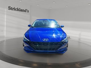 2023 Hyundai Elantra Sedan Preferred IVT in Stratford, Ontario - 2 - w320h240px