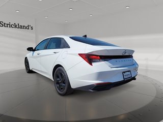 2023 Hyundai Elantra Sedan Preferred IVT in Stratford, Ontario - 4 - w320h240px