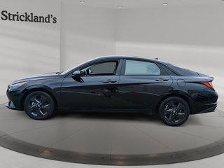 2023 Hyundai Elantra Sedan Preferred IVT in Stratford, Ontario - 5 - w320h240px