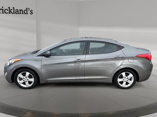 2013 Hyundai Elantra L at in Stratford, Ontario - 5 - w320h240px
