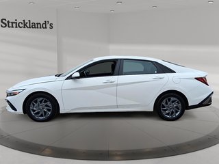 2025 Hyundai Elantra Preferred IVT in Stratford, Ontario - 5 - w320h240px