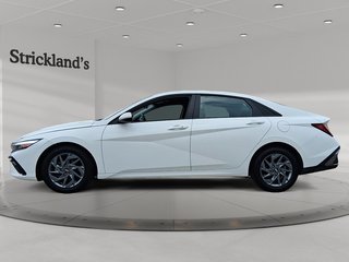 2025 Hyundai Elantra Preferred IVT in Stratford, Ontario - 5 - w320h240px