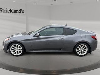 2016 Hyundai Genesis Coupe 3.8L - Premium - M6 in Stratford, Ontario - 5 - w320h240px